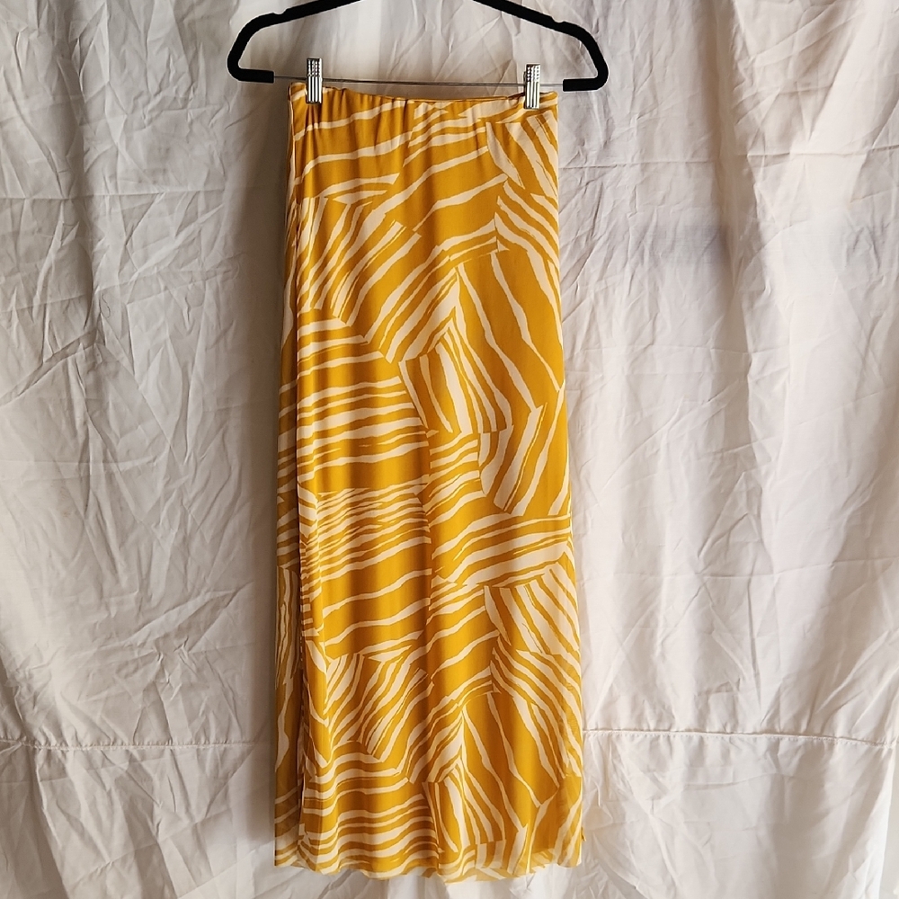 Halogen Yellow and White Maxi Skirt Resort Wear